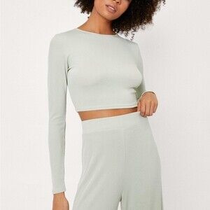 Nasty Gal Green Long Sleeve Crop Top